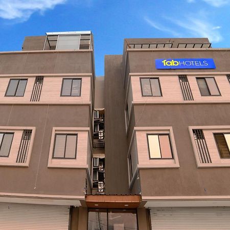 Fabhotel Dev'S Inn Ιντόρ Εξωτερικό φωτογραφία